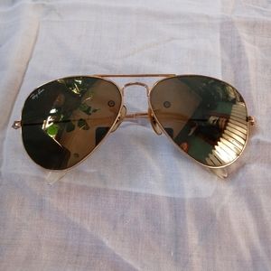 Ray Ban Mirrored Polarized Aviator Sunglasses